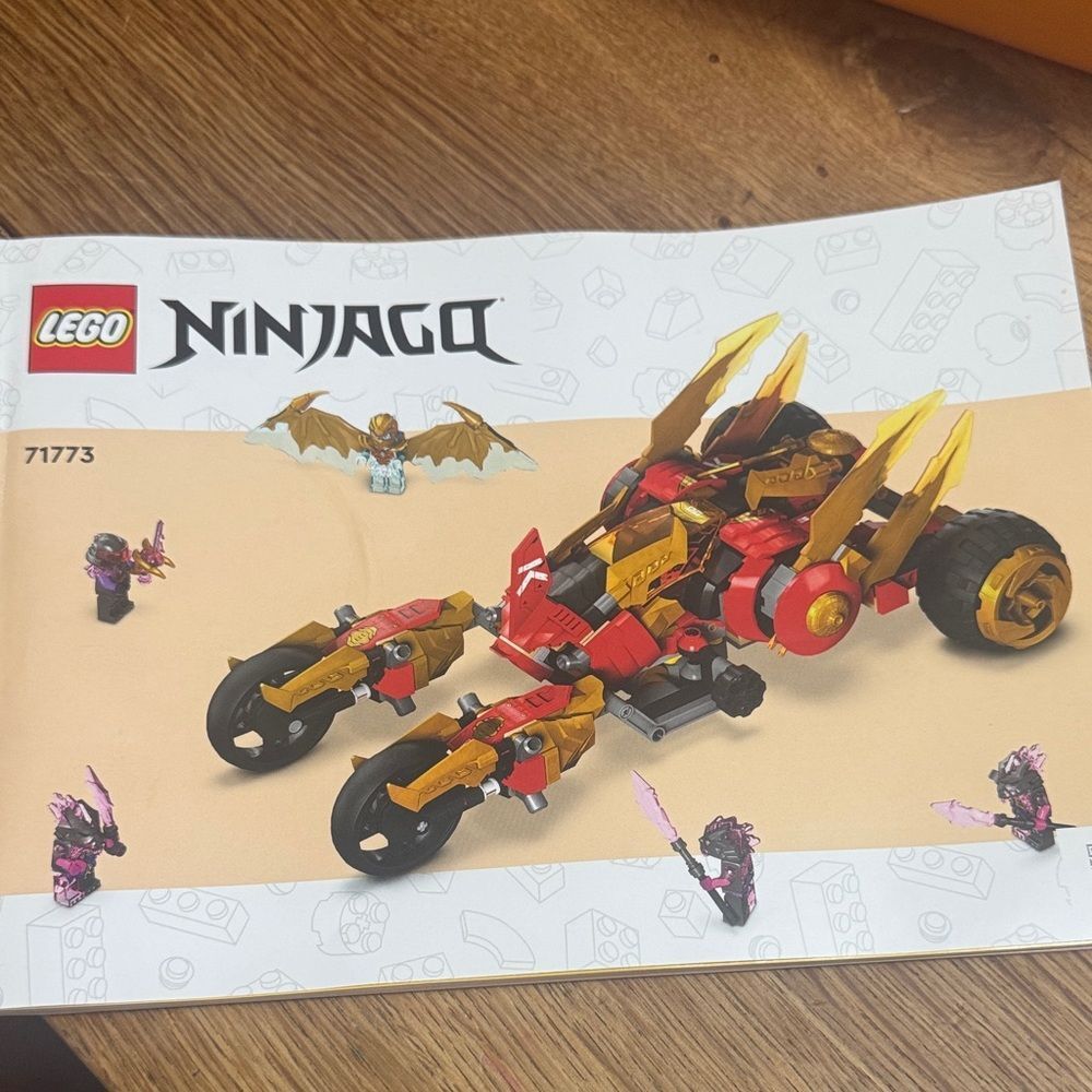 Lego Ninjago Kai’s Golden Dragon Raider